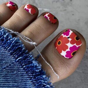 Nails Press On Toenails 24 FlowerPurple White Red Short Style Kit Fake Glam